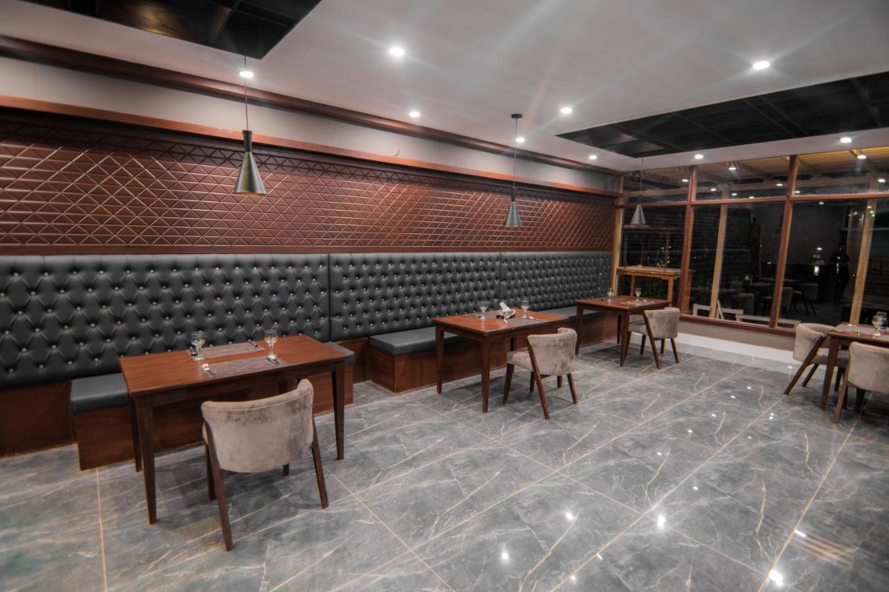 Tibet Hotel Skardu Exterior foto